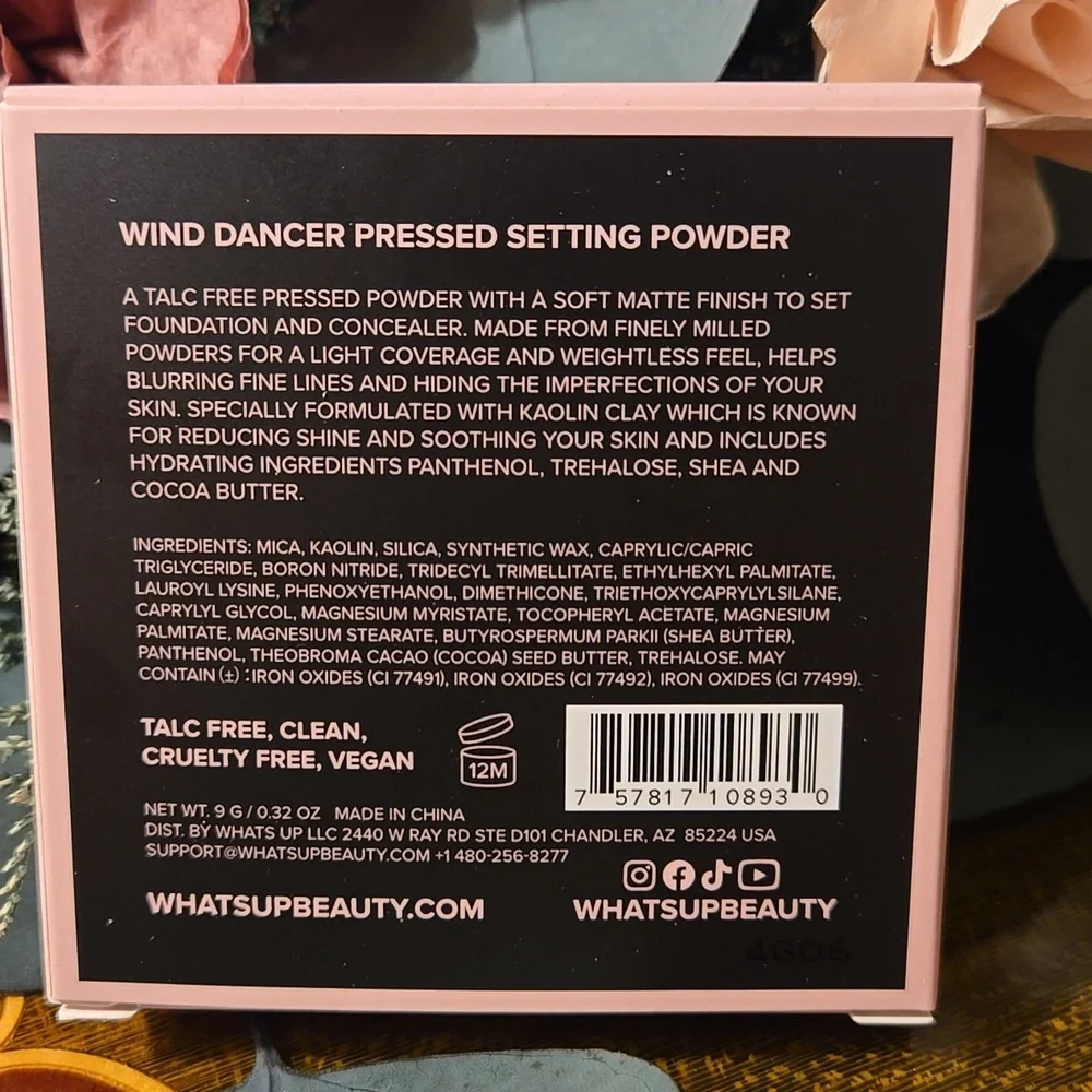 WHAT'S UP - WIND DANCERS - *LIGHT*- PRESSED SETTING POWDER - NIB